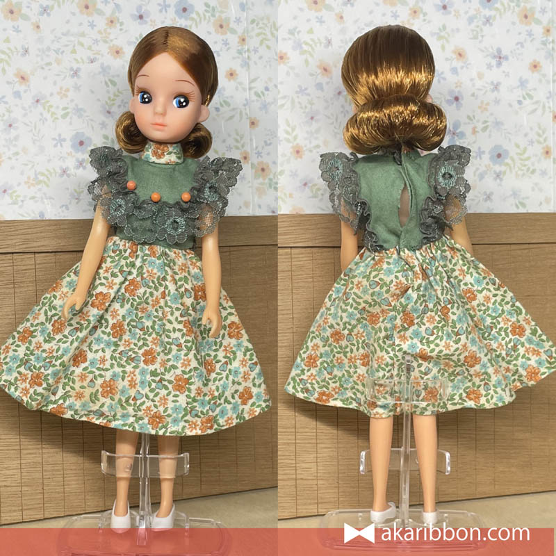 2代目リカちゃんの全身を写したもの。洋服着用